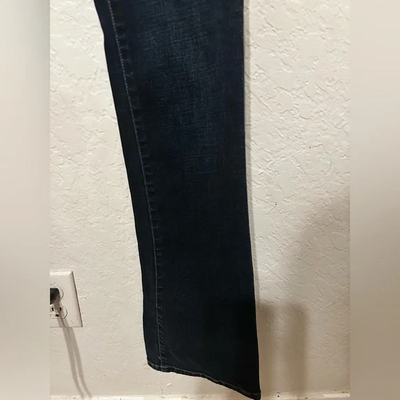 🚀Buckle Black Women’s Dark Indigo tailored Boot Cut Jeans 26X34 GUC - Picture 8 of 12